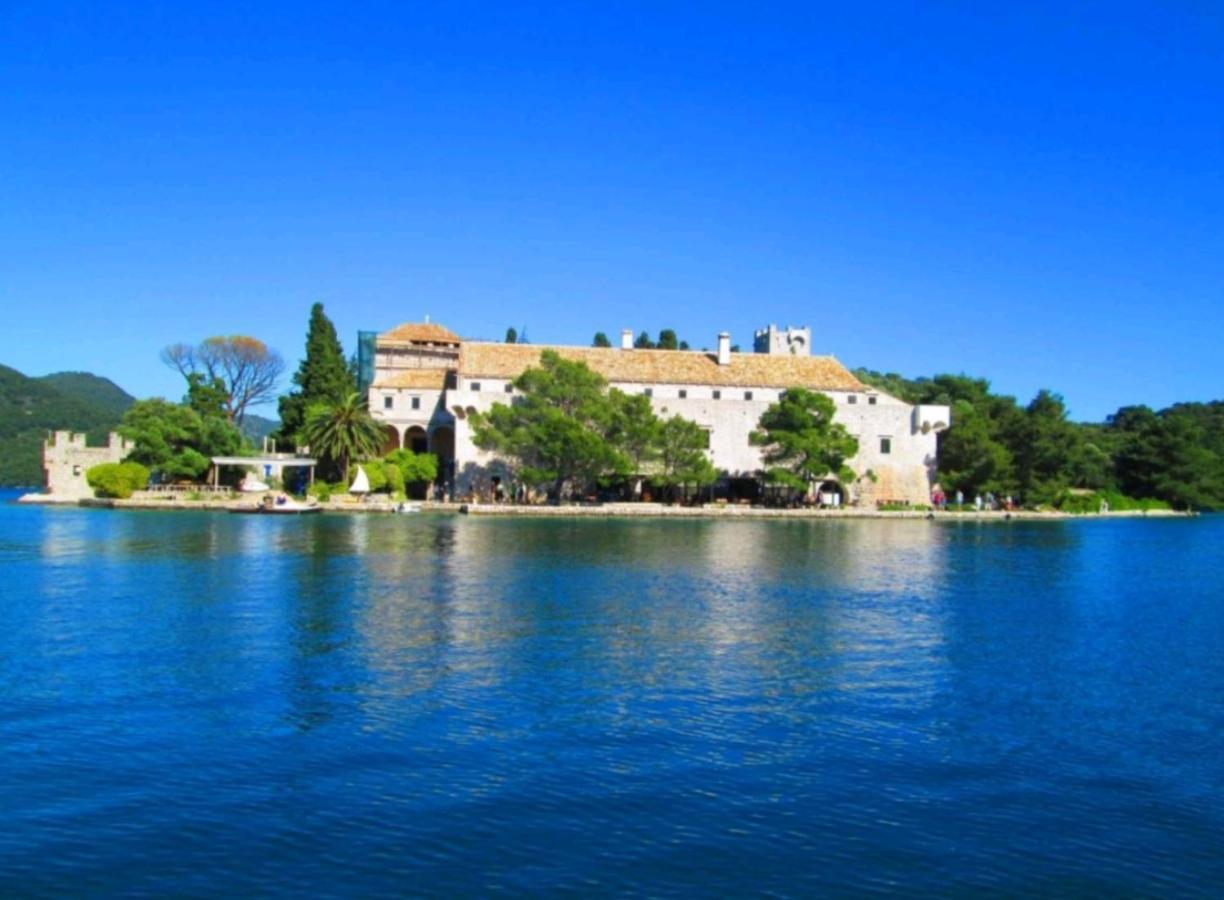 Villa Anita Sobra Exterior photo